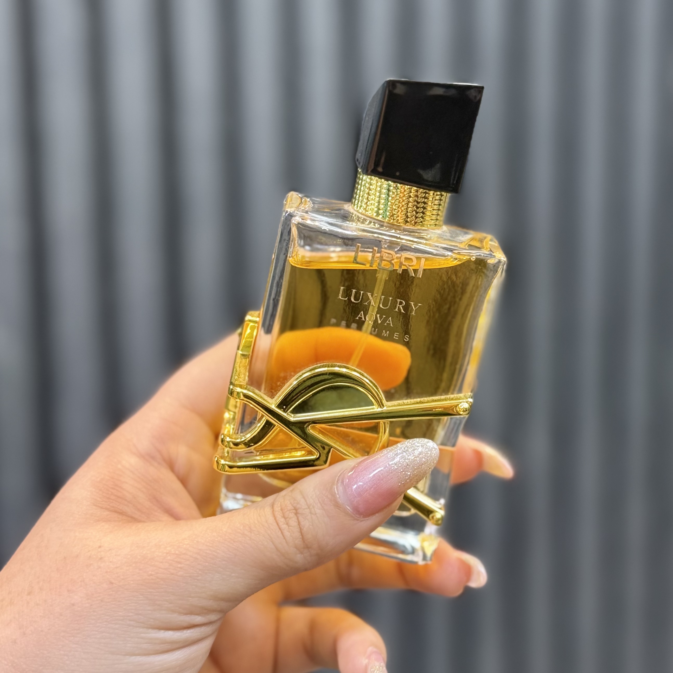 عطر / ادکلن 50 میل آکوا لاکچری رایحه لیبر ایوسن لورن