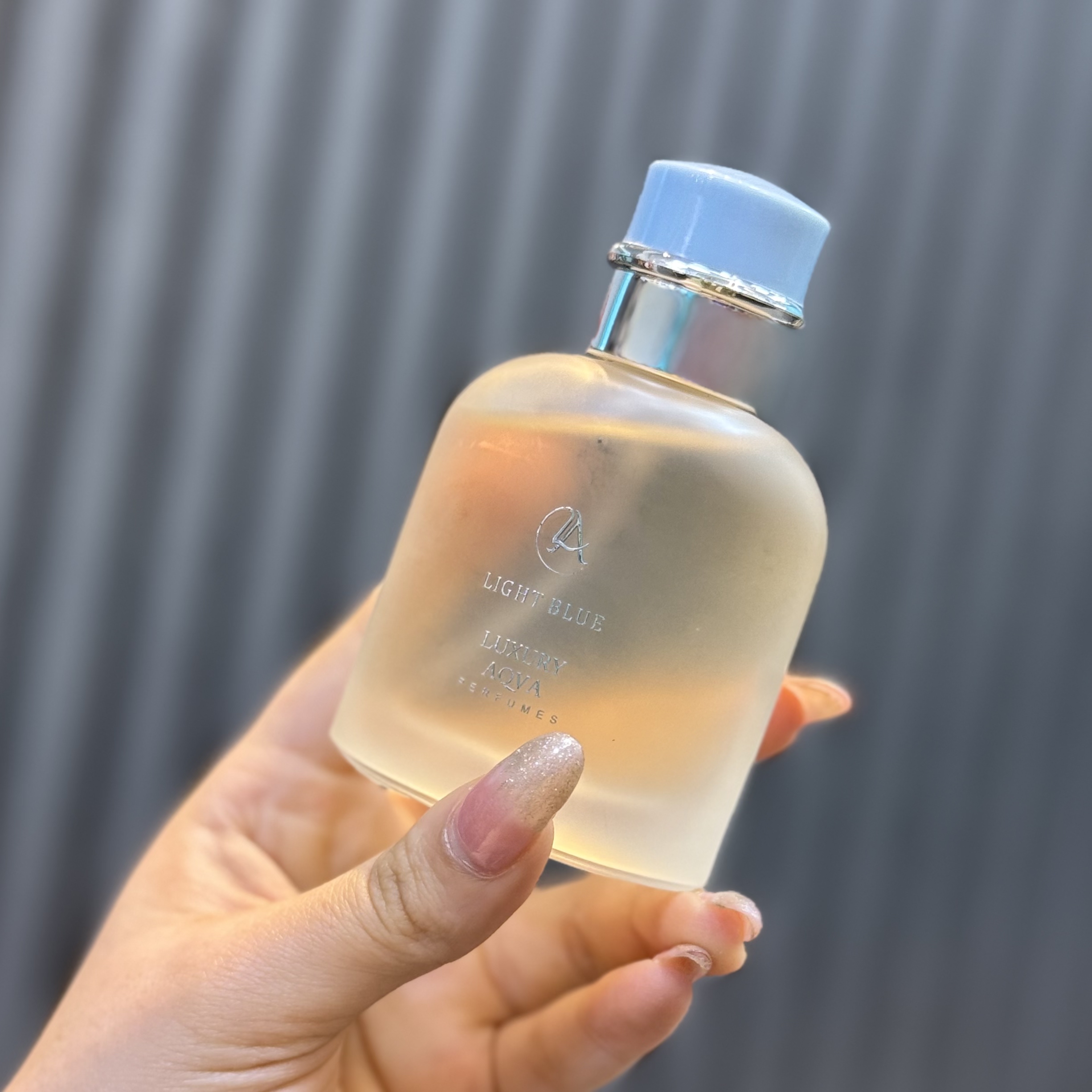 عطر / ادکلن 50 میل آکوا لاکچری رایحه دولچه گابانا لایت بلو
