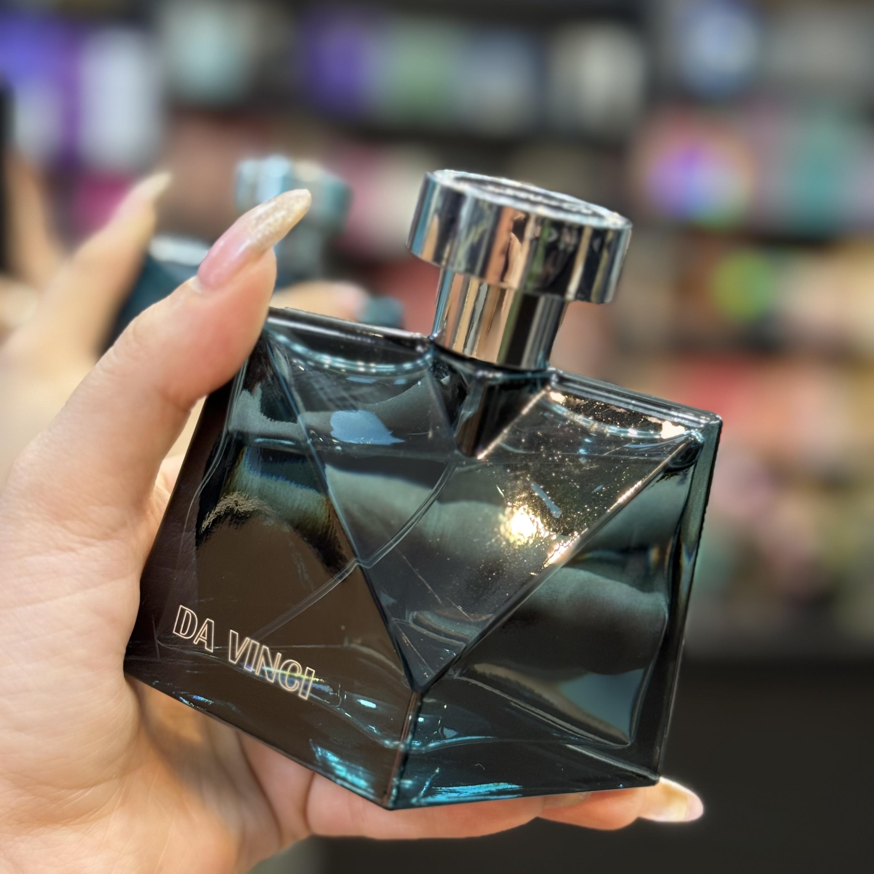 عطر / ادکلن داوینچی شرکت ژکساف پاریس