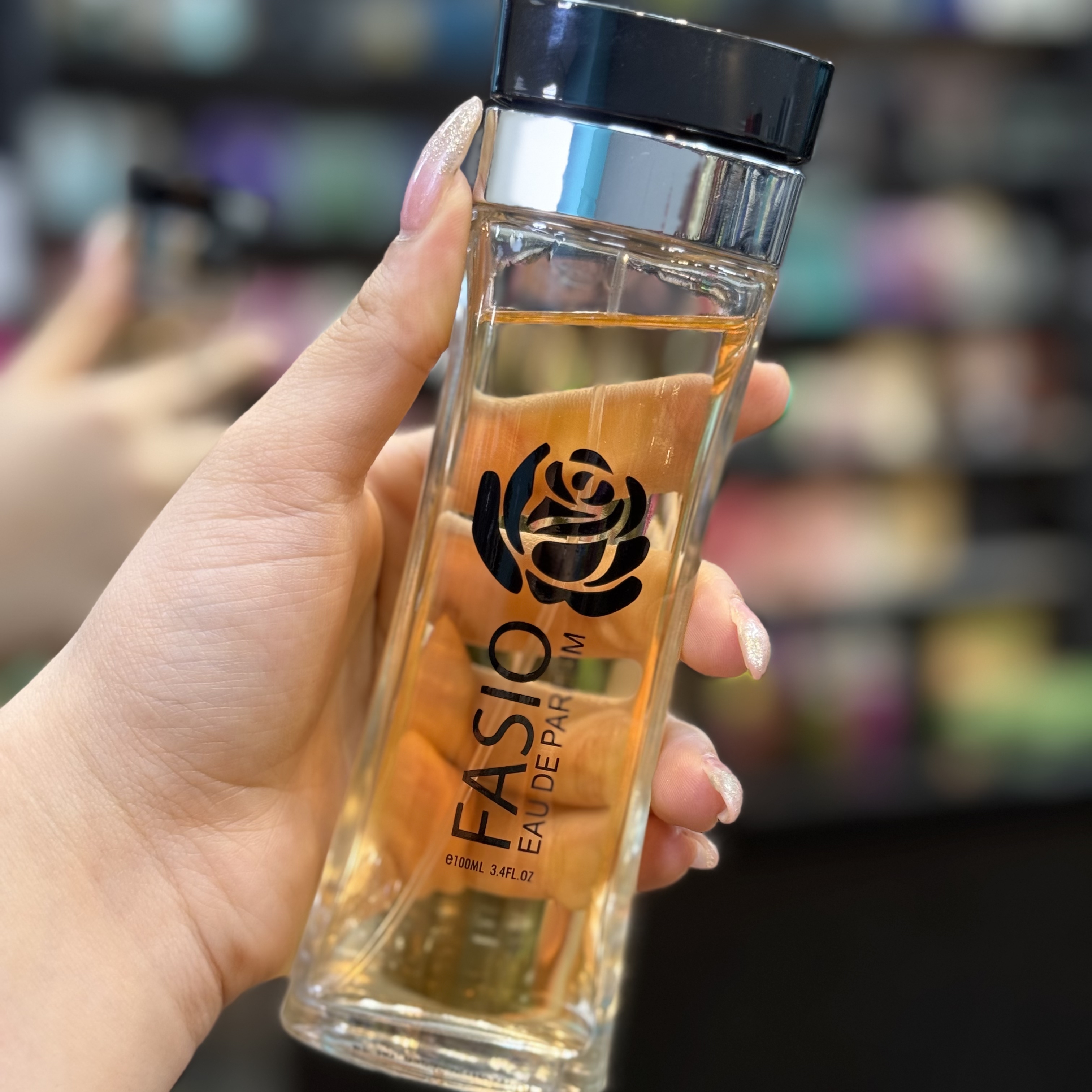 عطر / ادکلن اماراتی اورجینال فاسیو صورتی شرکت امپر