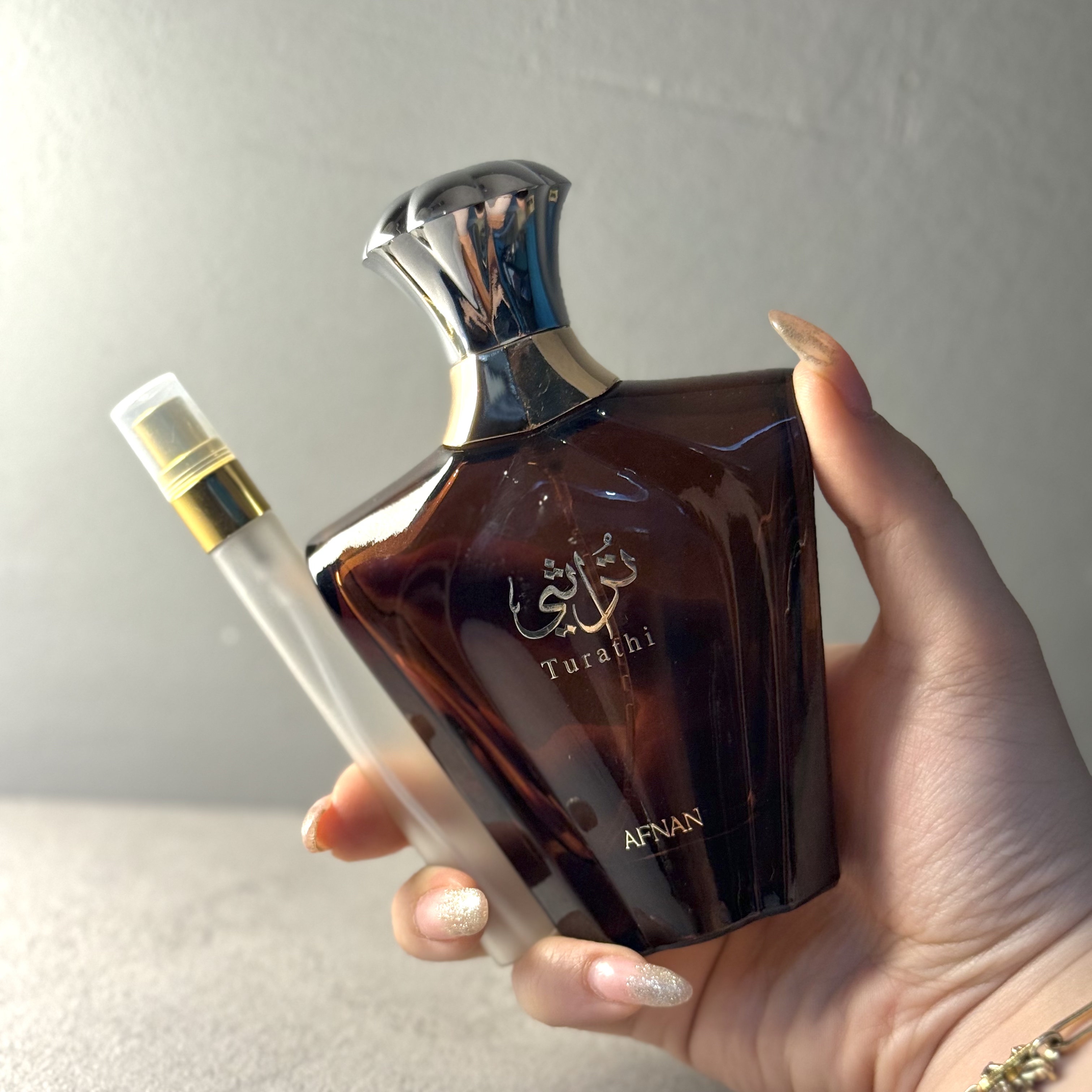 عطر / ادکلن اماراتی تراثی قهوه ای شرکت افنان (دکانت/آکبند)