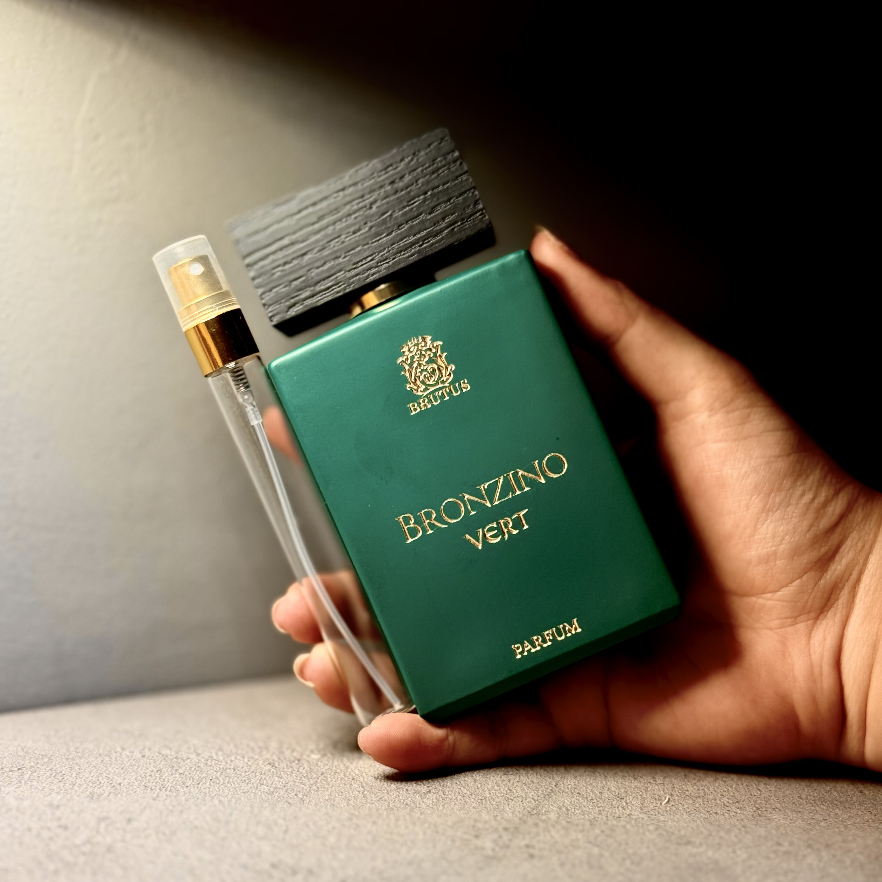 عطر / ادکلن اورجینال برونزینو ورت سبز پارفوم بروتوس ( آکبند / دکانت )