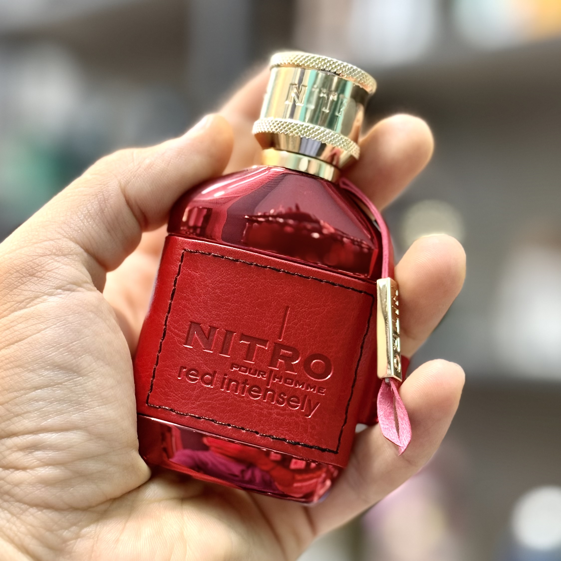 عطر / ادکلن 30 میل اورجینال نیترو پورهوم قرمز اینتنسلی شرکت دمونت پاریس فرانسه