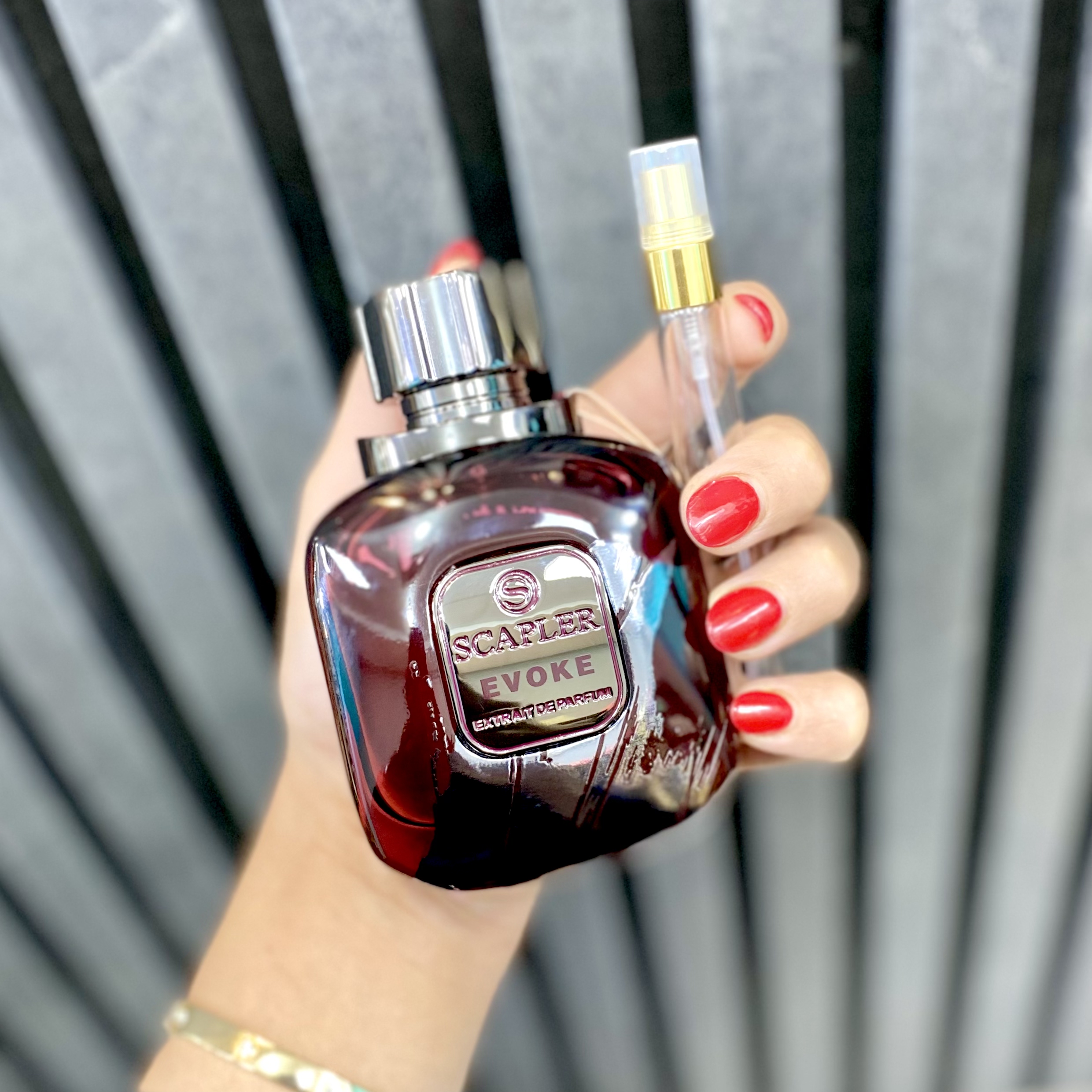 عطر / ادکلن اورجینال اسکاپلر اوک شرکت دمونت پاریس فرانسه (دکانت/آکبند)