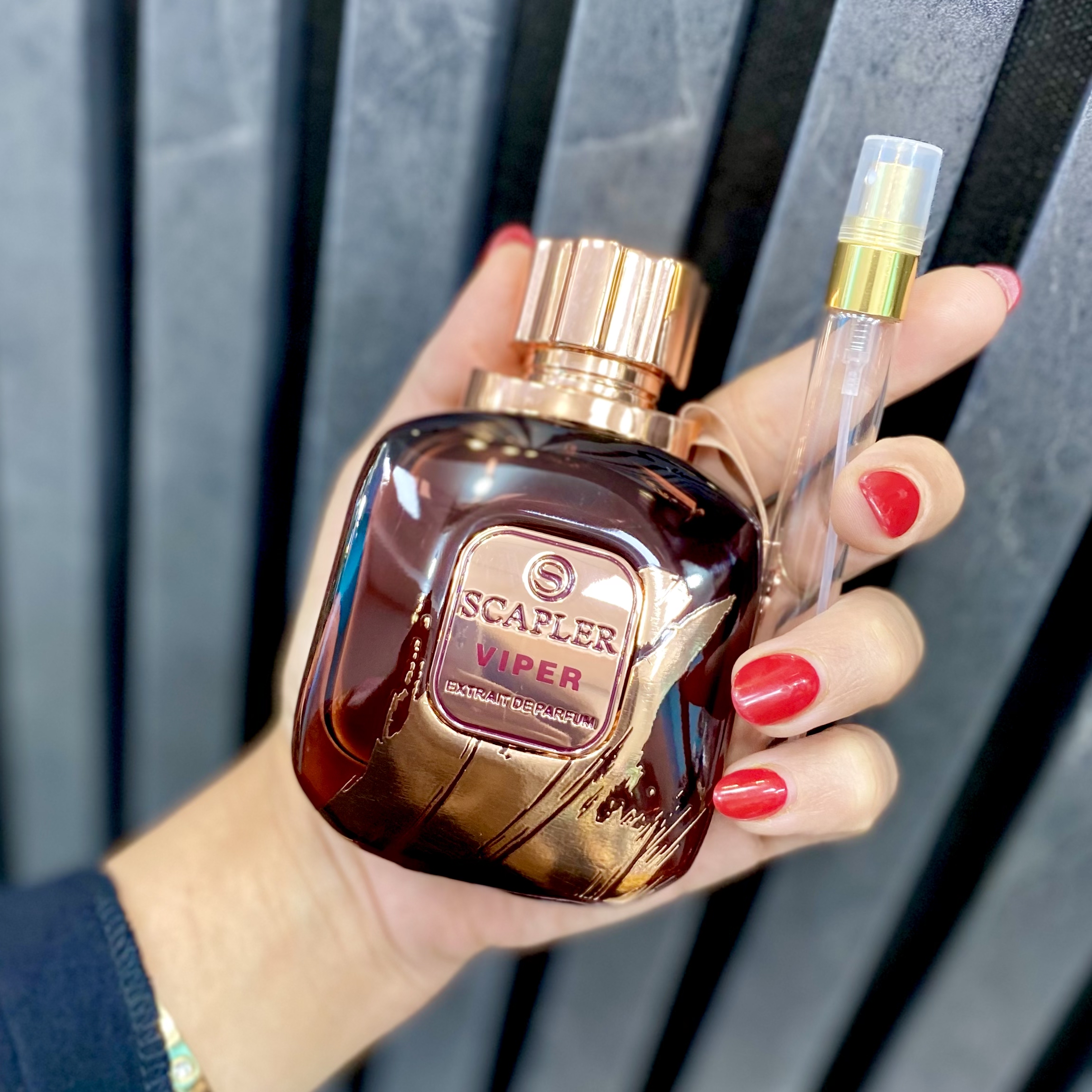 عطر / ادکلن اورجینال اسکاپلر وایپر شرکت دمونت پاریس فرانسه (دکانت/آکبند)